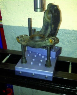 HBM Universeel Verstelbaar Persblok Voor Werkplaatspers 12 HBM Universeel Verstelbaar Persblok Voor Werkplaatspers -Hyunda Hulpmiddel Winkel 4fcca1509f6e1.jpg 1200x600 e2ac4ebc88