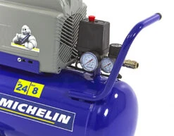 Michelin 24 Liter Compressor 8 Michelin 24 Liter Compressor -Hyunda Hulpmiddel Winkel hbm 077 22.jpg 1200x600 3270debc88