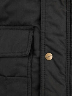 Storvik Pocket Bodywarmer Zwart -Hyunda Hulpmiddel Winkel pocket black 0003 detail.jpg 1200x600 548afebc88